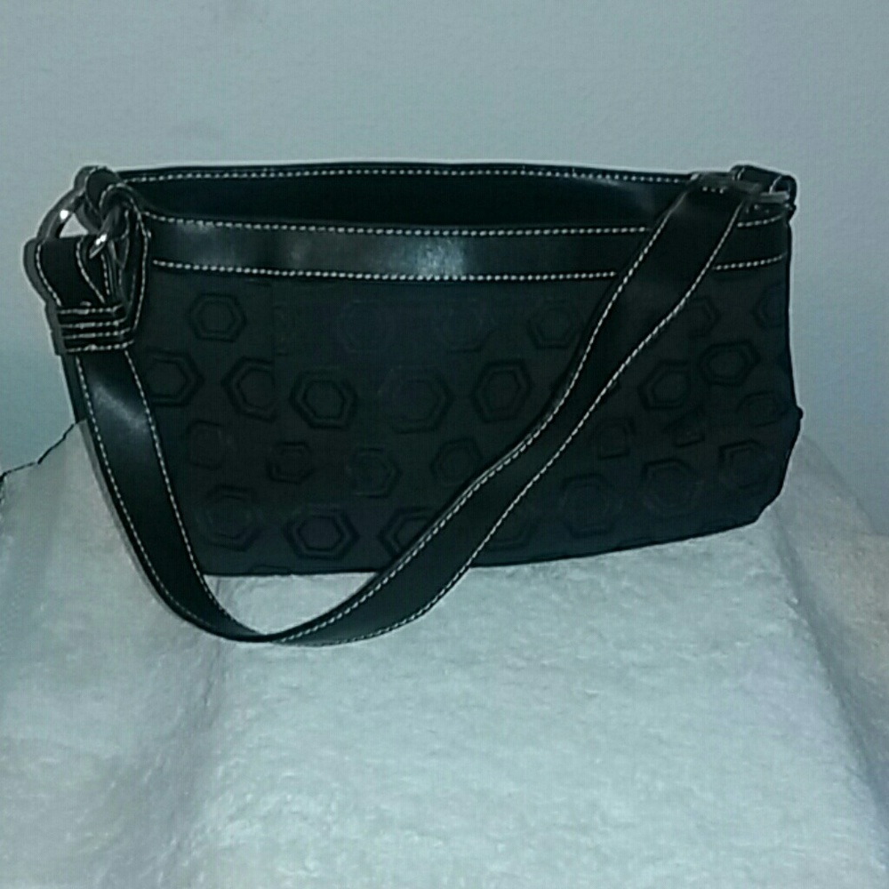 First Issue A Liz Claiborne Co. Handbag